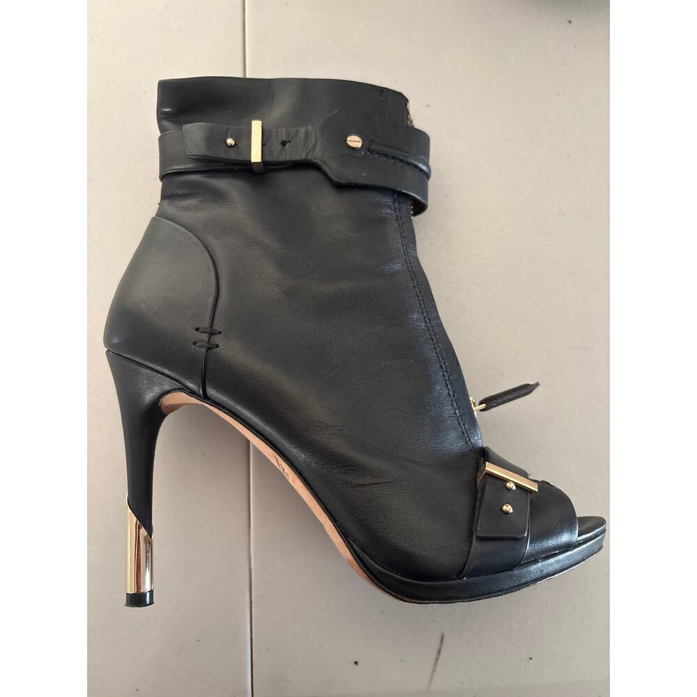 Rachel Roy Paxton Bootie Womens 6 Black Leather Peep Toe Gold Stiletto Heel Boot - Picture 7 of 12
